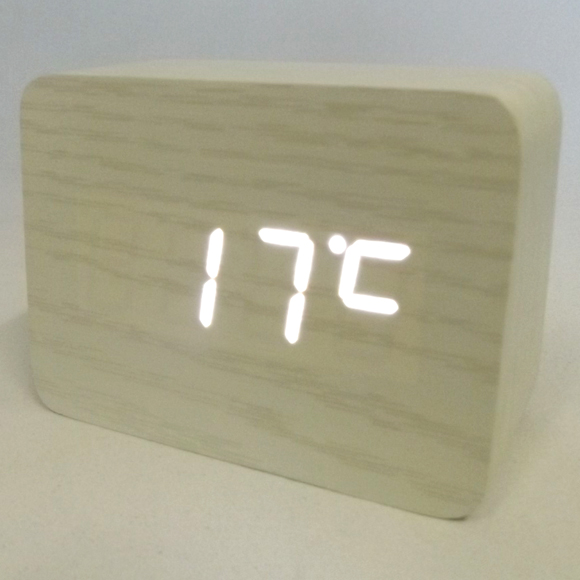 置き時計 目覚まし時計 電波時計 木製 LED 木目 複数アラーム カレンダー USBケーブル動作可能 小型 ライト PLUSDECO プラスデコ IAC-5656　(CR-IAC5656)