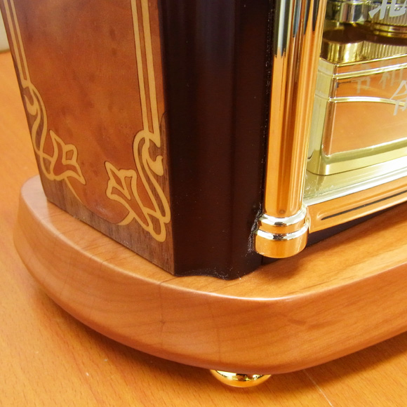 セイコー (SEIKO) EMBLEM からくり時計 電波時計 木枠 回転飾り スイープ HW595B