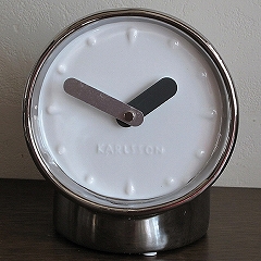 KARLSSON（カールソン）置き時計、オランダデザイン「ペリスコープ」